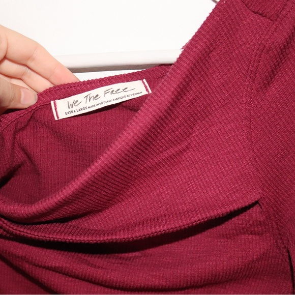 We are the free | Off the shoulder long Sleeve Size XL - Picture 3 of 5